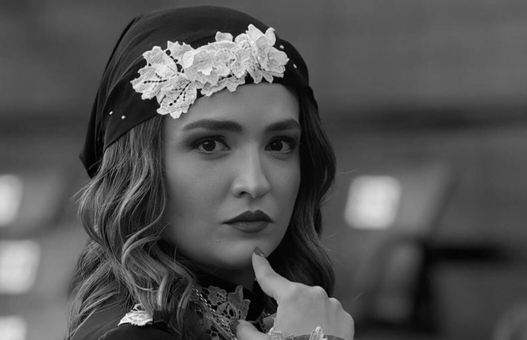 گلاره عباسی و نقش نزهت در بامداد خمار